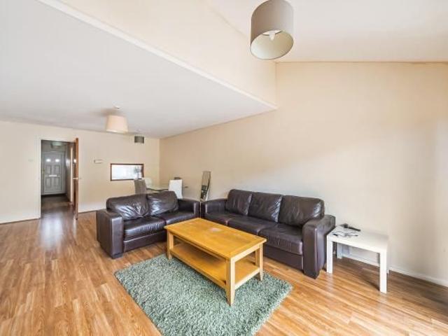 4 bedroom house to rent