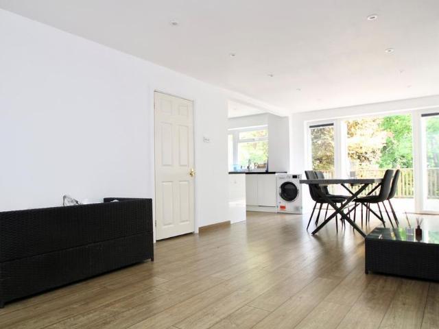 4 bedroom house to rent