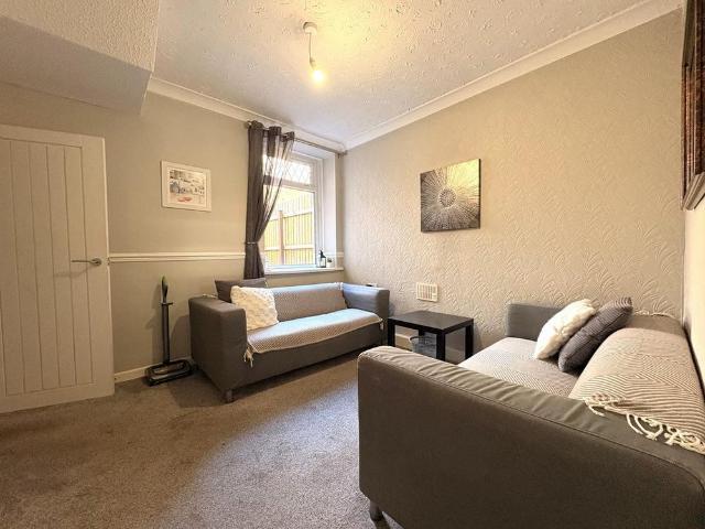 4 bedroom house to rent