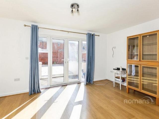 4 bedroom house to rent