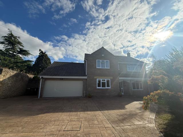 4 bedroom house to rent