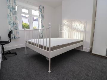 4 bedroom house to rent