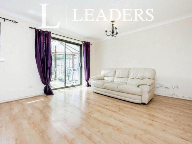 4 bedroom house to rent