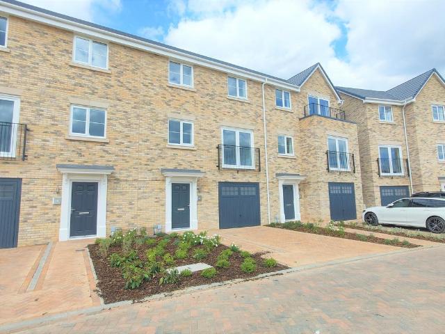 4 bedroom house to rent
