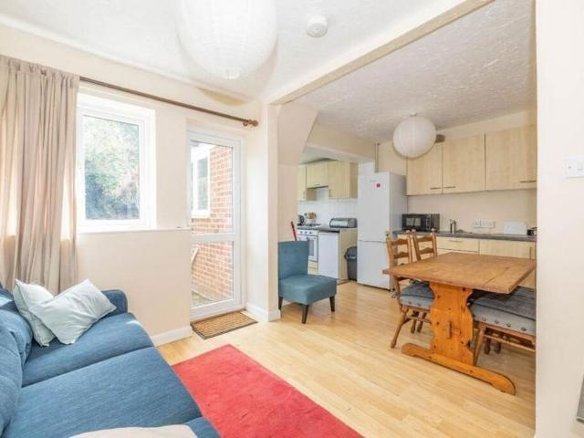 4 bedroom house to rent