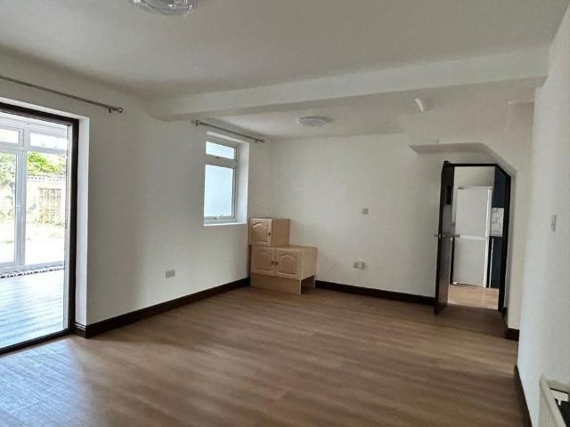 4 bedroom house to rent