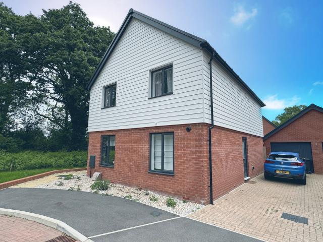 4 bedroom house to rent