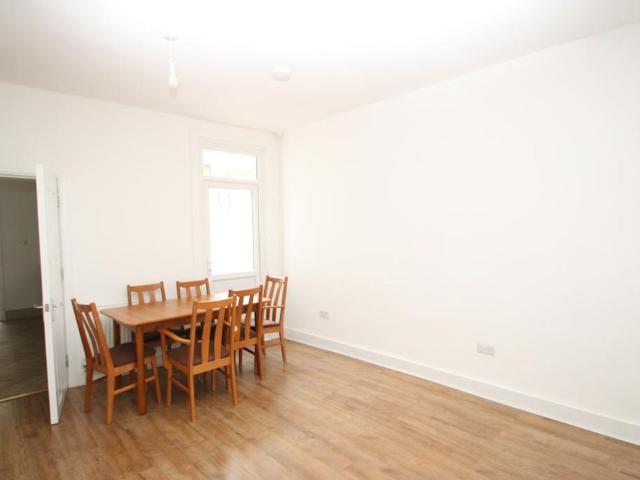 4 bedroom house to rent