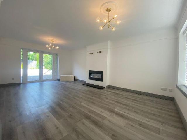 4 bedroom house to rent