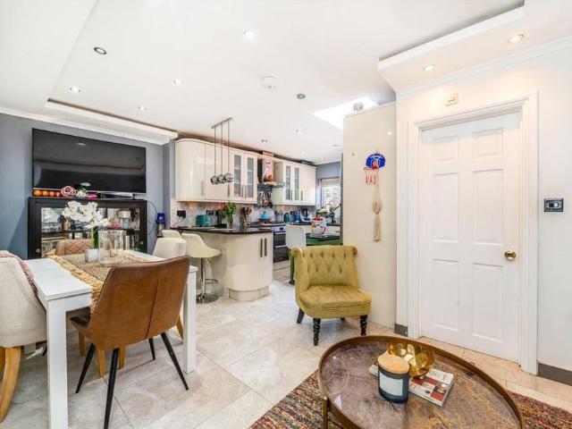 4 bedroom house to rent