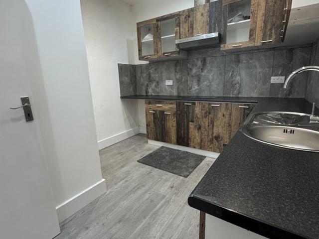 4 bedroom house to rent