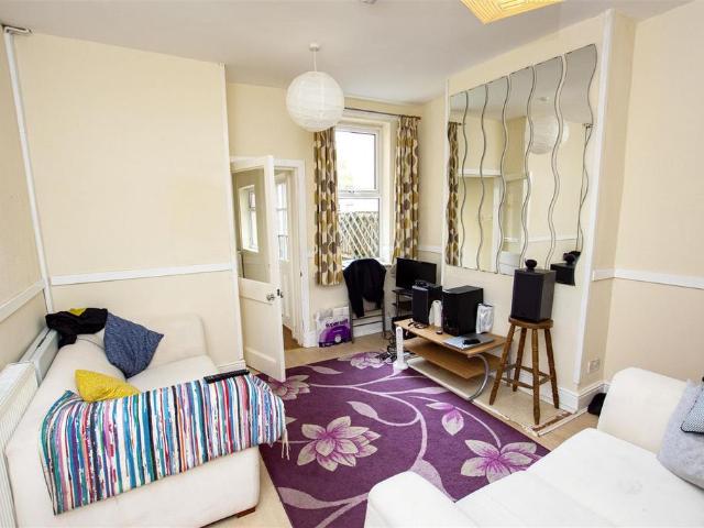 4 bedroom house to rent