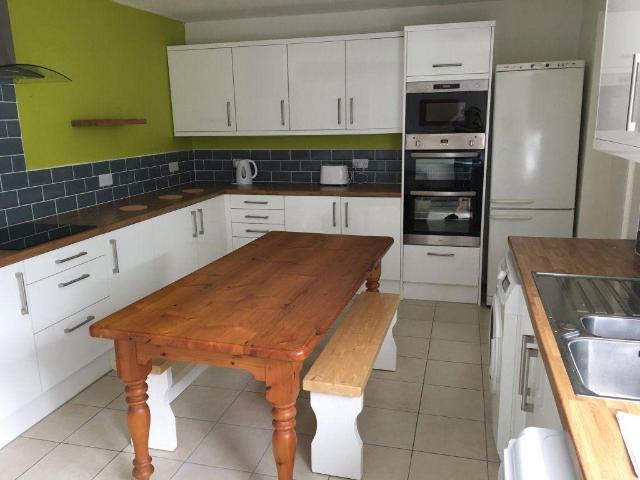 4 bedroom house to rent