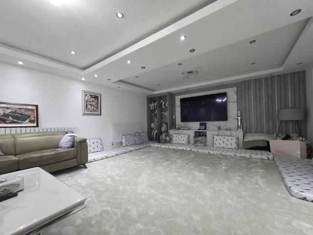 4 bedroom house to rent