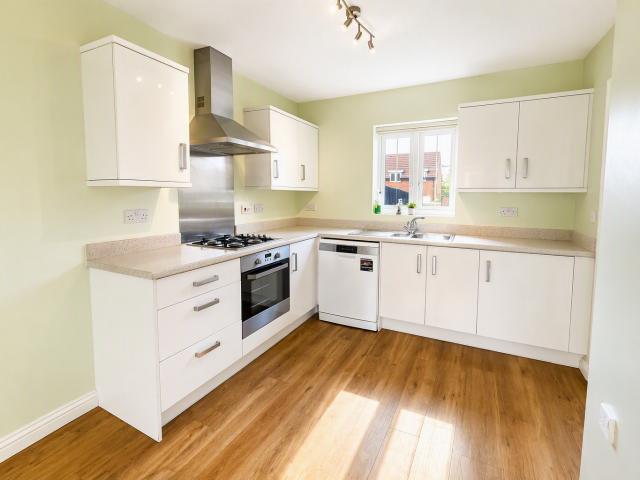 4 bedroom house to rent