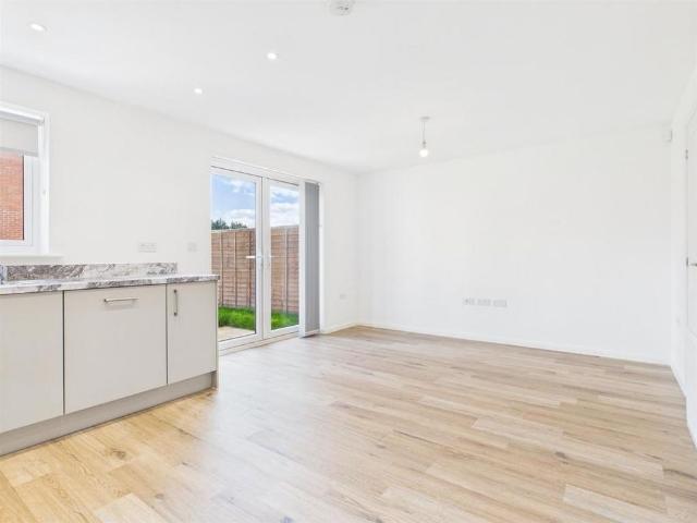 4 bedroom house to rent