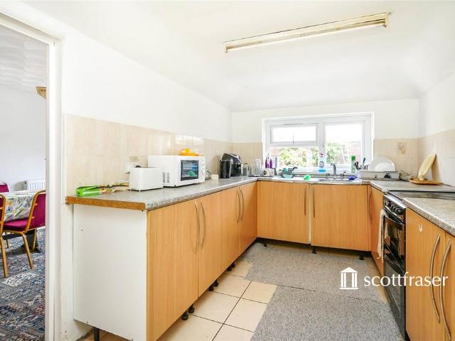 4 bedroom house to rent
