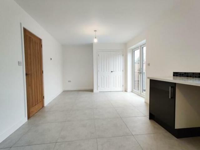 4 bedroom house to rent