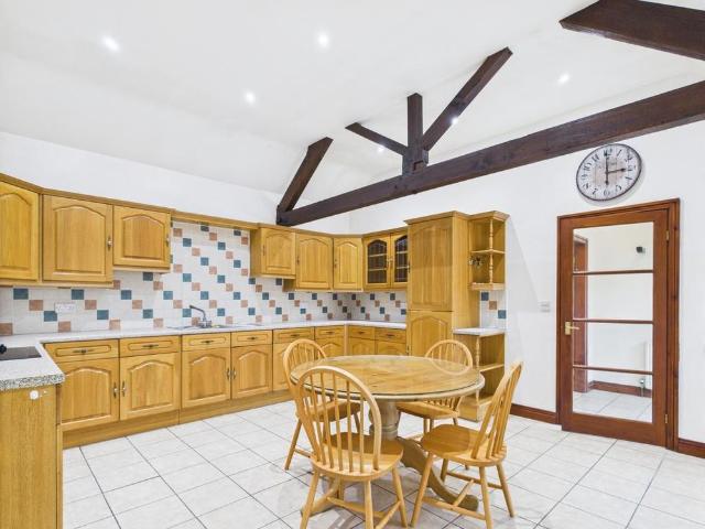 4 bedroom house to rent