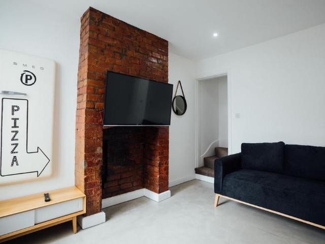 4 bedroom house to rent