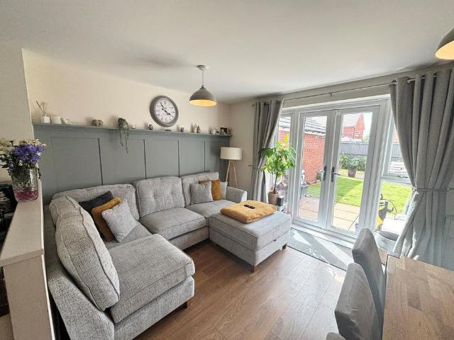 4 bedroom house to rent