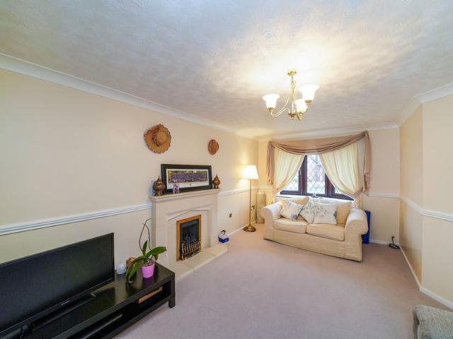 4 bedroom house to rent