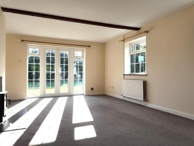 4 bedroom house to rent