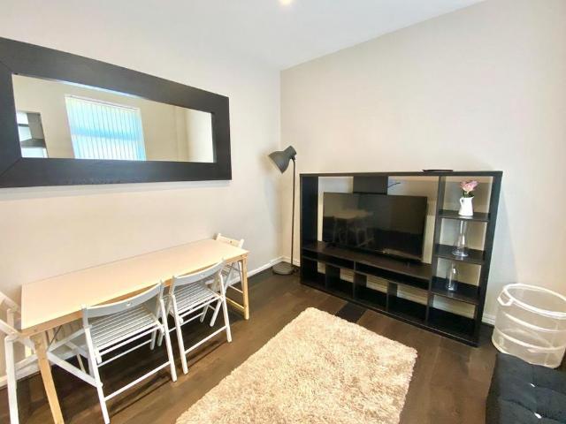 4 bedroom house to rent