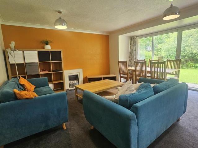 4 bedroom house to rent