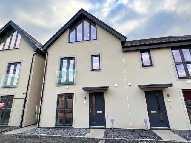 4 bedroom house to rent
