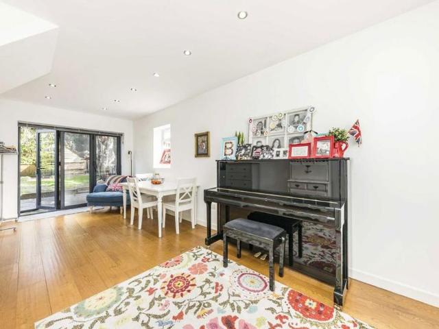 4 bedroom house to rent