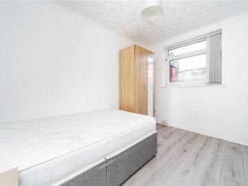 4 bedroom house to rent