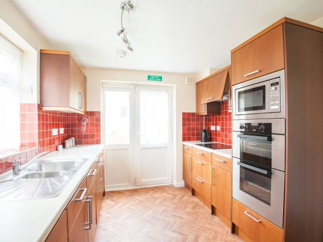4 bedroom house to rent