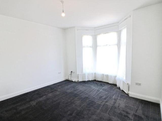 4 bedroom house to rent