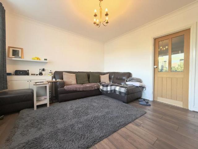 4 bedroom house to rent