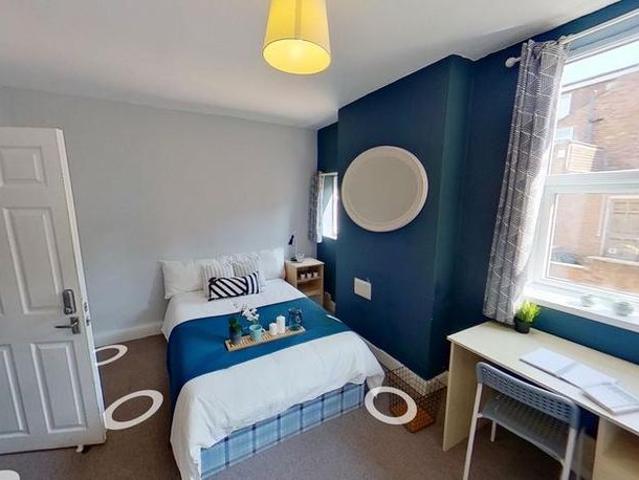 4 bedroom house to rent