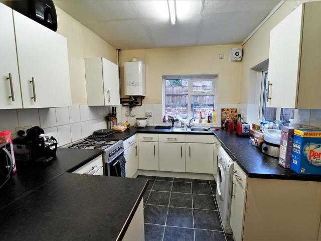 4 bedroom house to rent