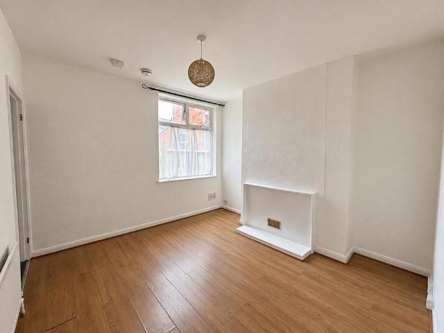 4 bedroom house to rent