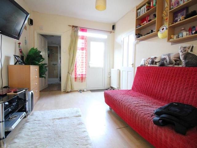 4 bedroom house to rent
