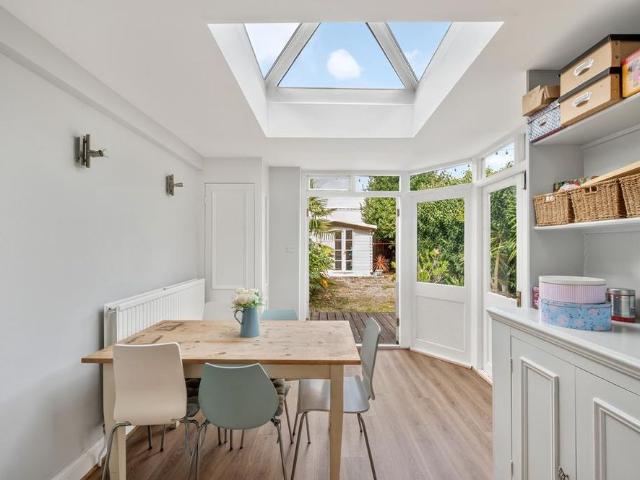4 bedroom house to rent