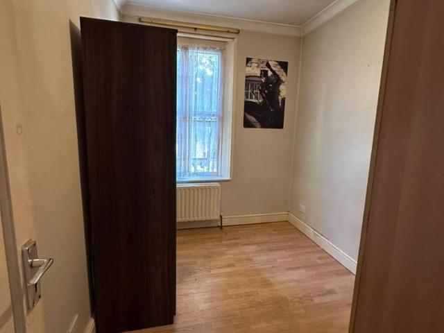 4 bedroom house to rent