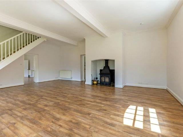 4 bedroom house to rent