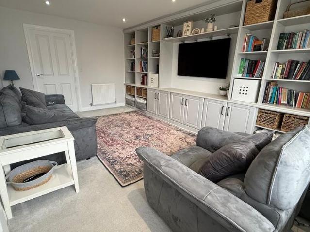 4 bedroom house to rent