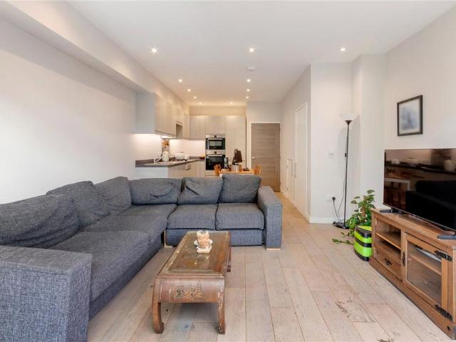 4 bedroom house to rent