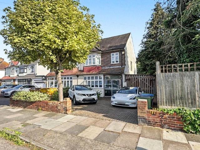 4 bedroom house to rent