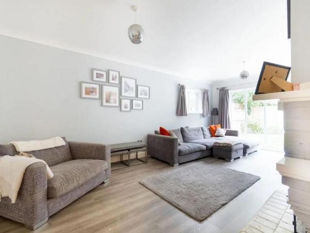4 bedroom house to rent