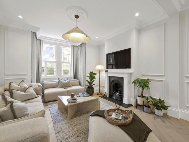 4 bedroom house to rent