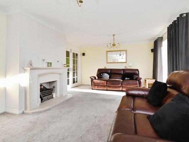 4 bedroom house to rent