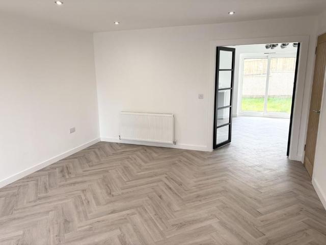 4 bedroom house to rent