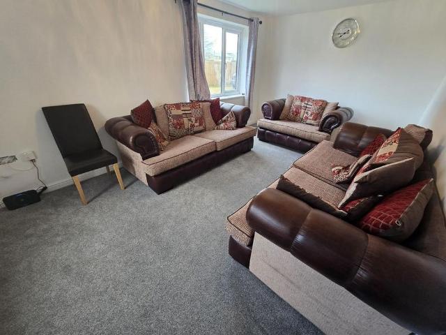 4 bedroom house to rent
